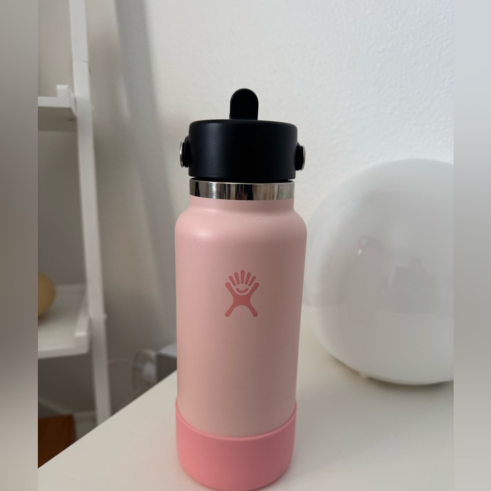 Hydro Flask Pink Water Bottle - 32 oz